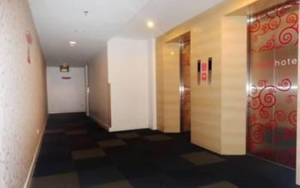 Favehotel Kelapa Gading Jacarta Exterior foto