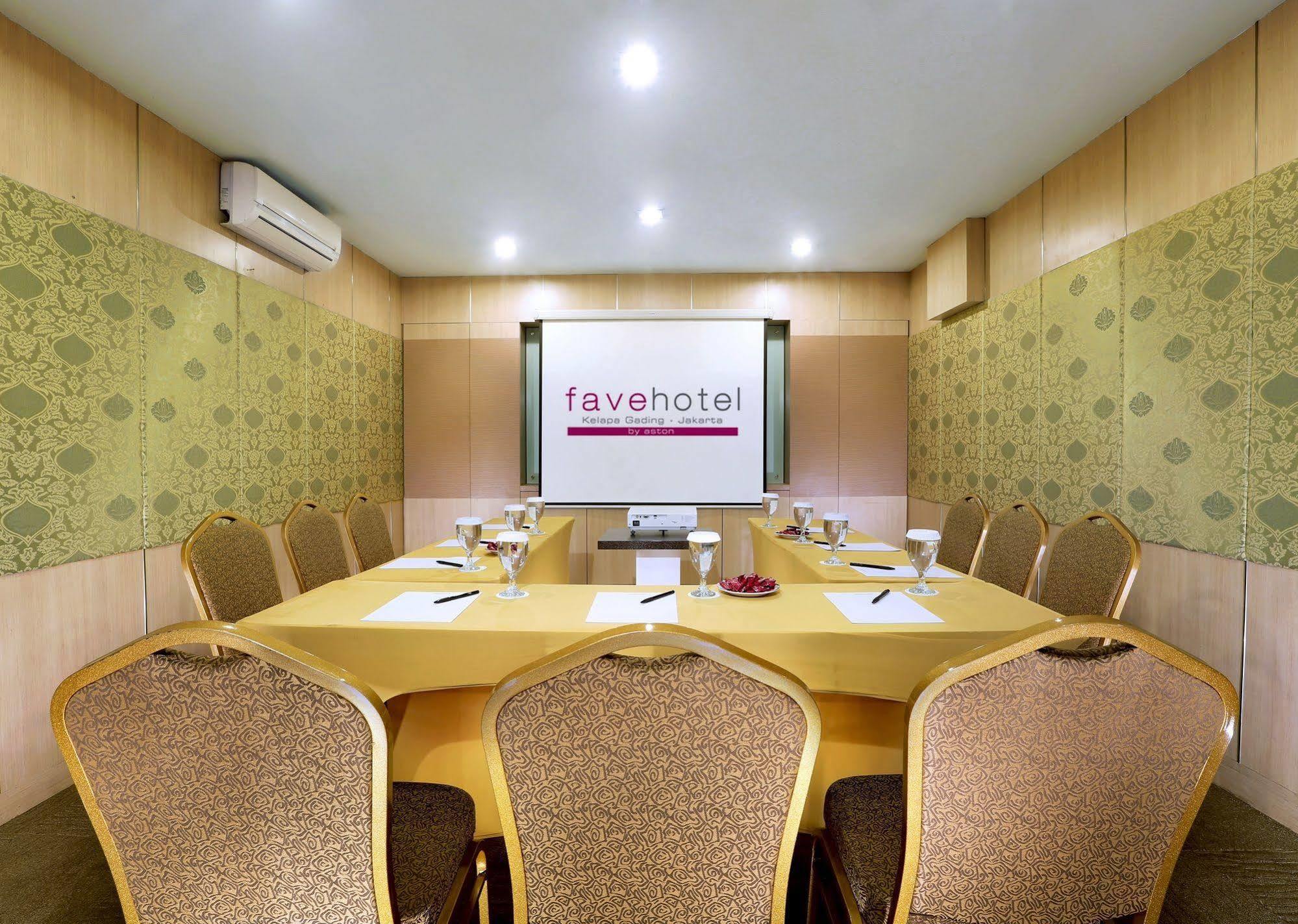 Favehotel Kelapa Gading Jacarta Exterior foto